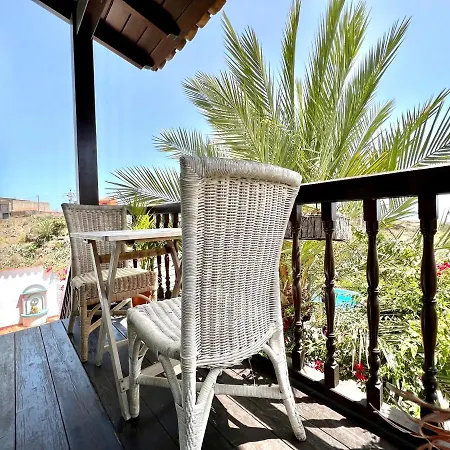 Wonderful With Heated Infinity Swimming Pool, Ocean View In Tenerife South *