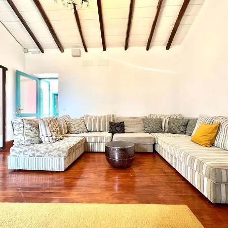 빌라 Wonderful With Heated Infinity Swimming Pool, Ocean View In Tenerife South 산미겔데아보나