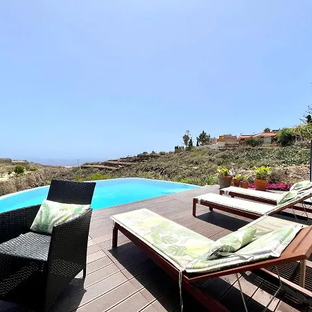 Wonderful With Heated Infinity Swimming Pool, Ocean View In Tenerife South 빌라 산미겔데아보나