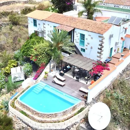 Villa Wonderful With Heated Infinity Swimming Pool, Ocean View In Tenerife South